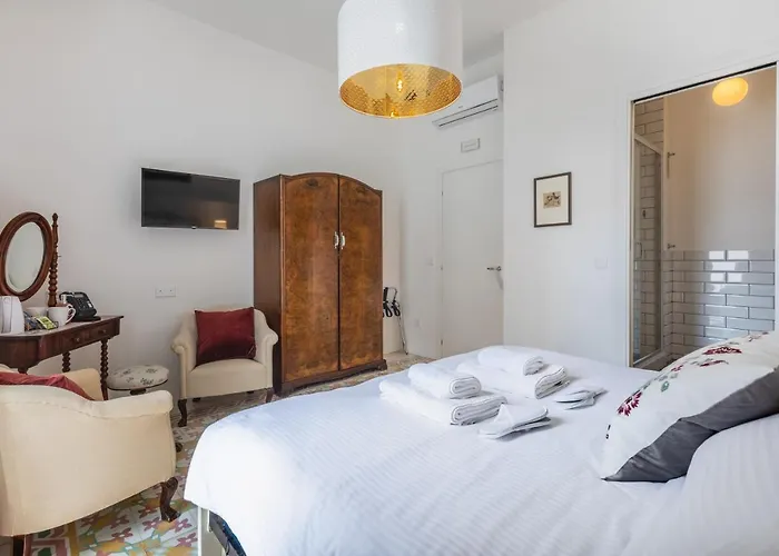 Dome Oda ve Kahvaltı 4*