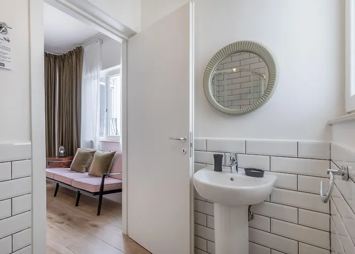 Dome Oda ve Kahvaltı 4*