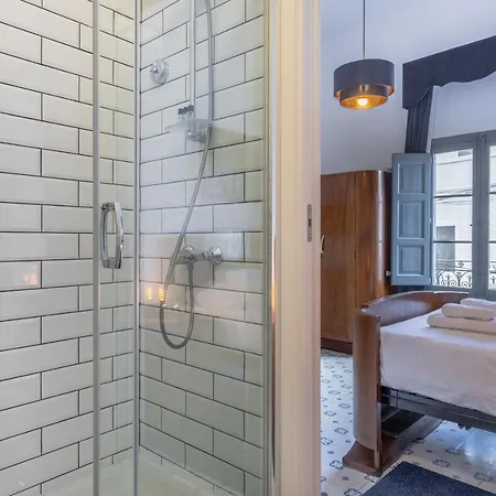 Dome Bed & Breakfast 4*