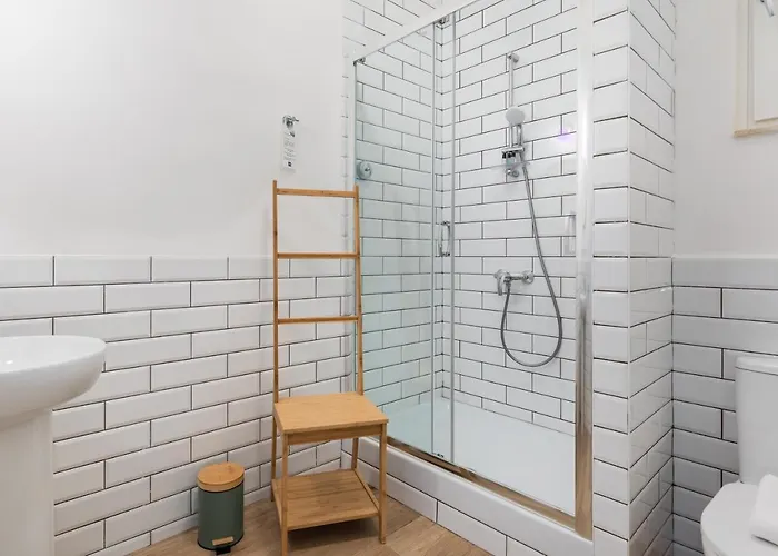 Dome Bed & Breakfast 4*