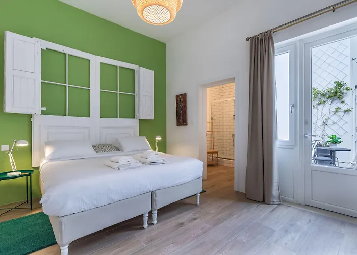 Dome Bed & Breakfast 4*